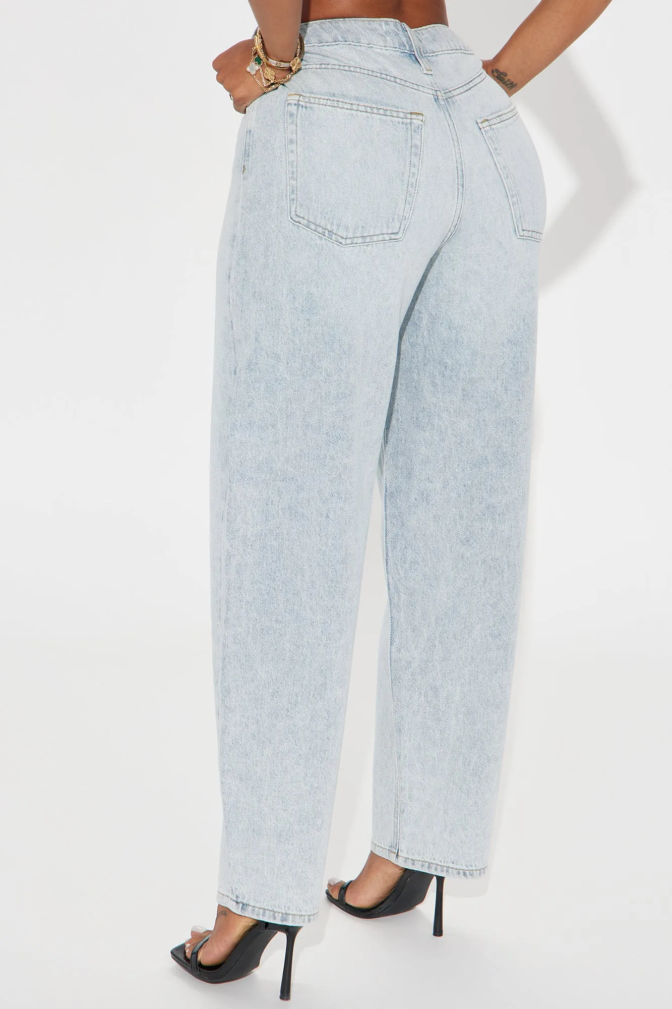 Alessa Taper Leg Baggy Jeans - Light Wash