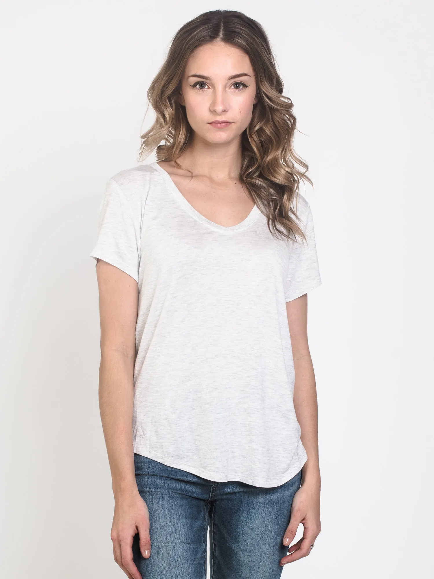 HARLOW LIANNE V-NECK TEE - GREY MIX