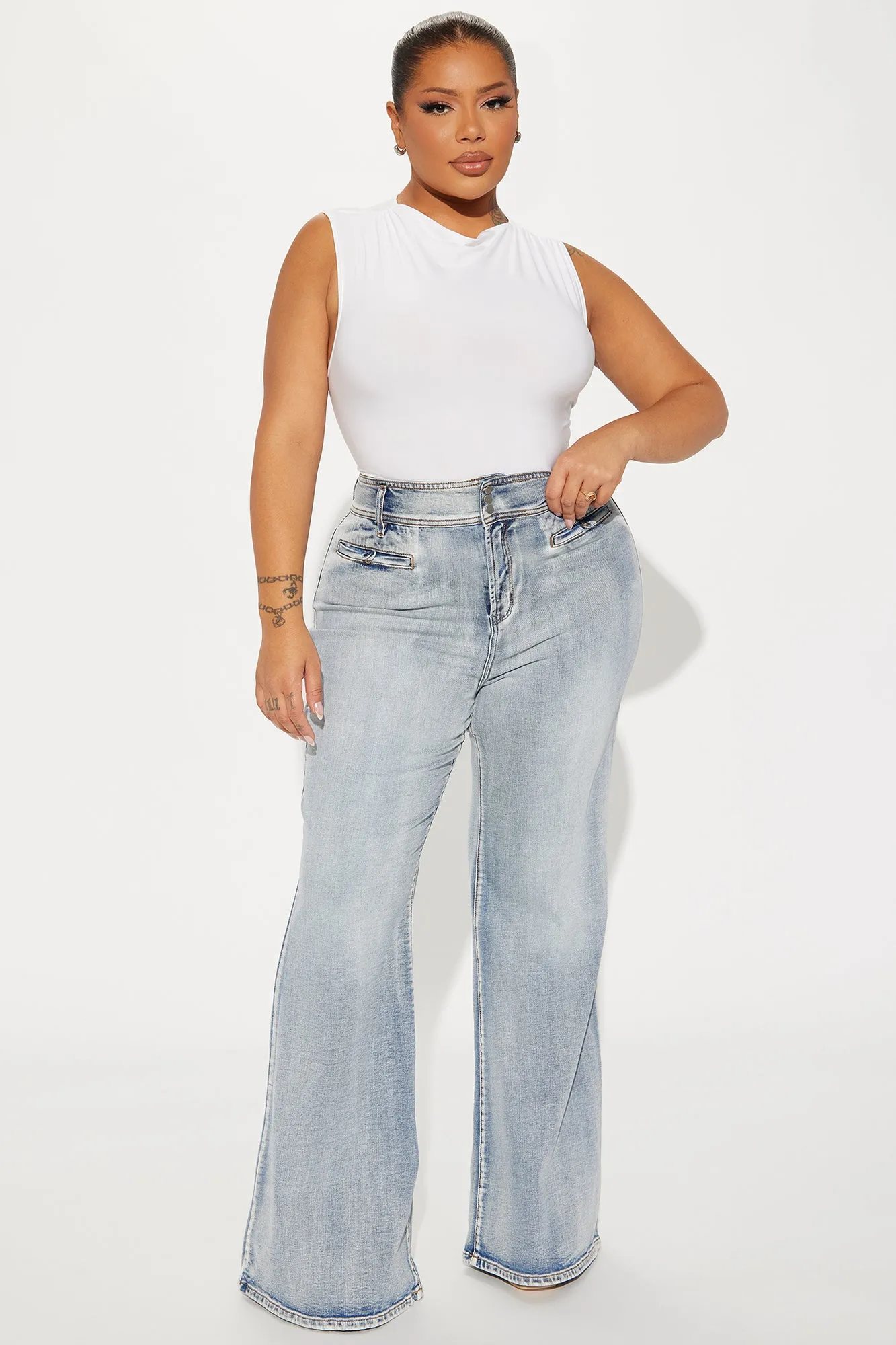 It's A Thing Stretch Flare Jeans - Medium Wash