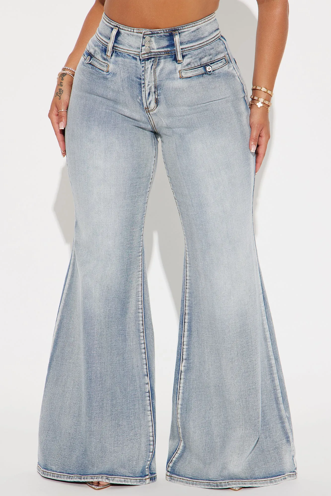 It's A Thing Stretch Flare Jeans - Medium Wash