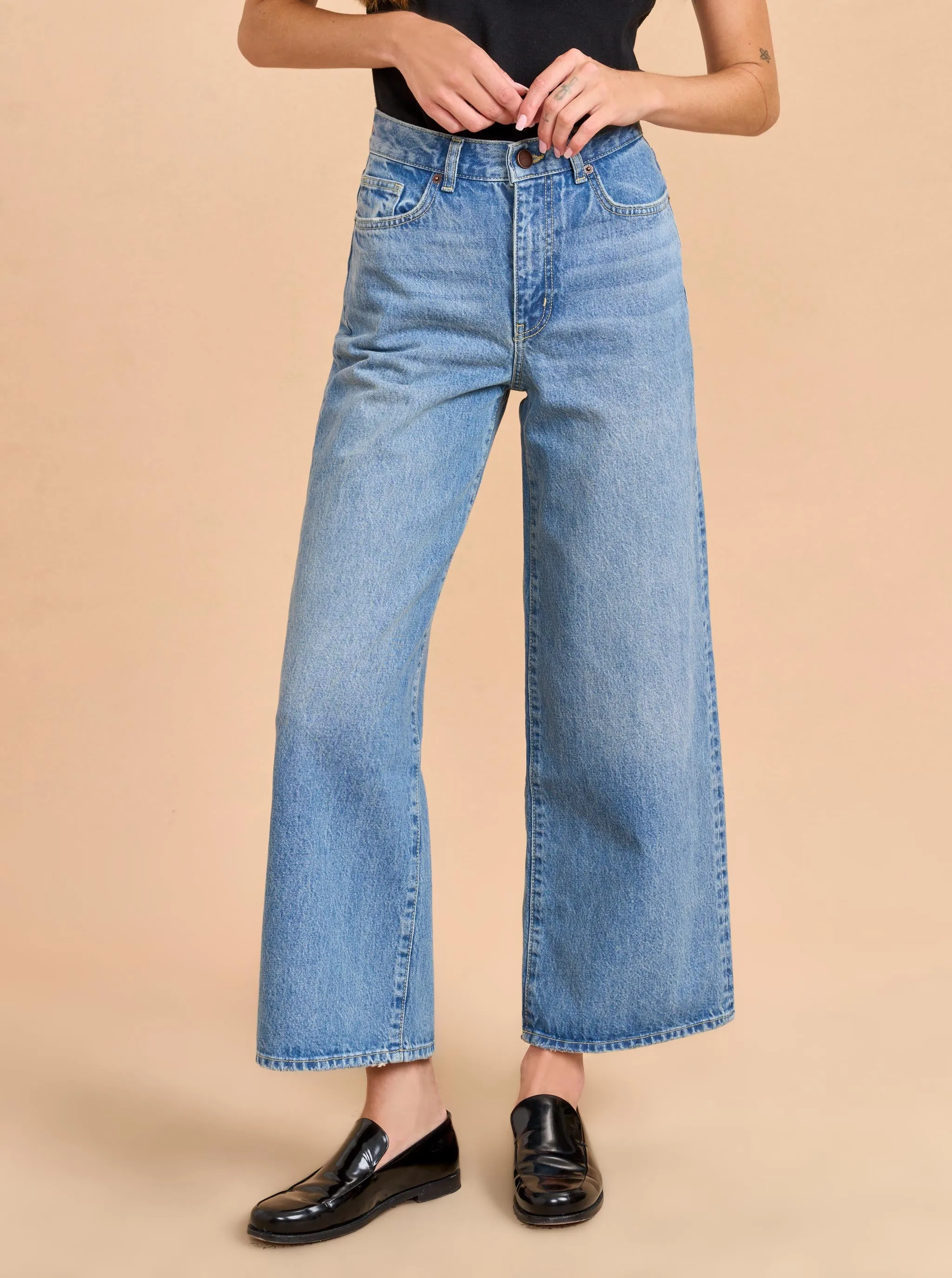 Izzie High-Rise Cropped Wide-Leg Jean